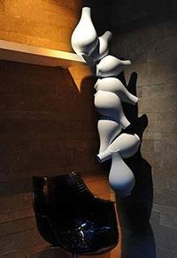 Hotel Sezz Paris Contemporary Art at Hotel Sezz : The Falling Vase